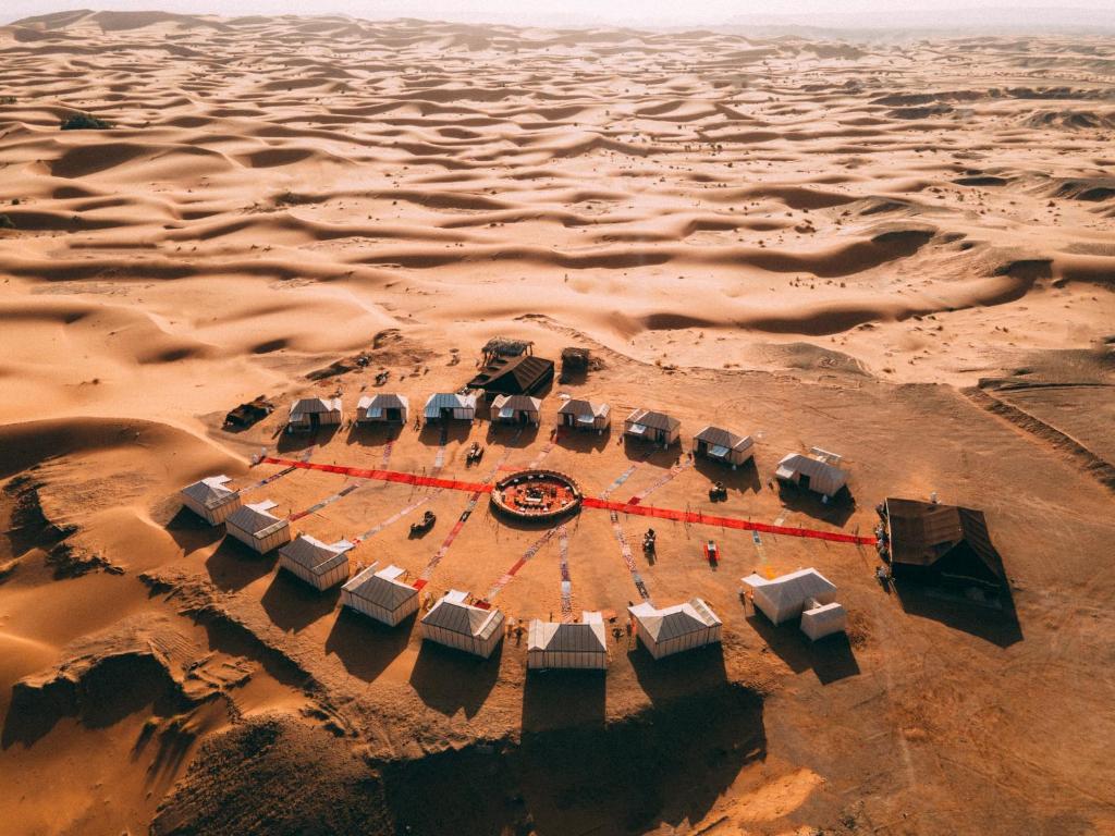 Desert Luxury Camps – DOME tents