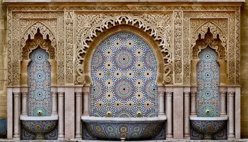 A decorative fountain in the middle of a courtyard